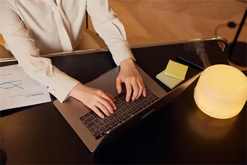 关手机时为什么没网